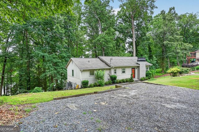 6321 Lakeview Drive, Buford, GA 30518