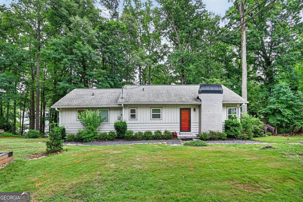 6321 Lakeview Drive, Buford, GA 30518