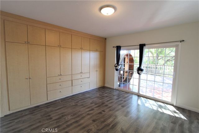 3694 Berwick Drive, La Canada Flintridge, CA 91011