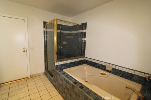 3694 Berwick Drive, La Canada Flintridge, CA 91011