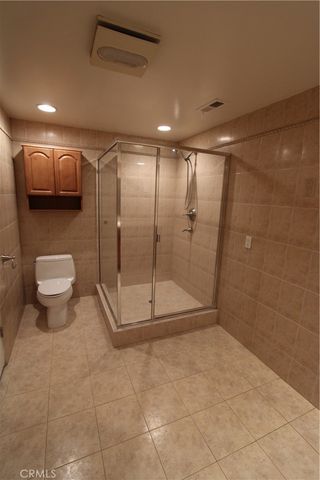 3694 Berwick Drive, La Canada Flintridge, CA 91011