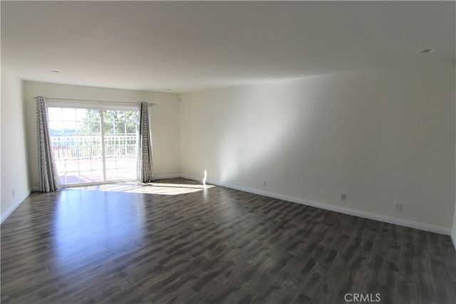 3694 Berwick Drive, La Canada Flintridge, CA 91011