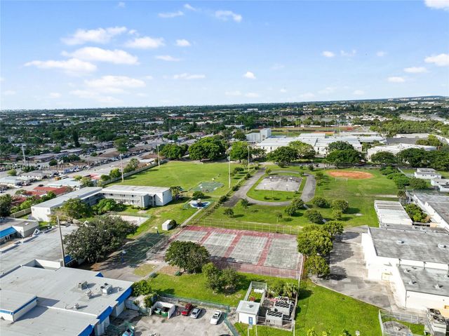 2871 N Oakland Forest Dr 210, Oakland Park, FL 33309