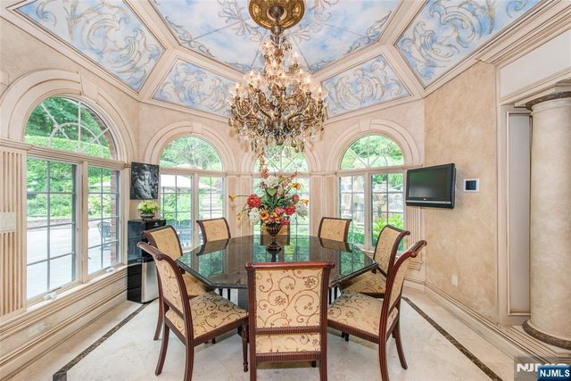 6 Adams Road, Saddle River, NJ 07458