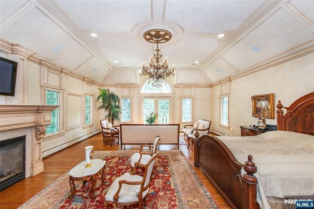 6 Adams Road, Saddle River, NJ 07458
