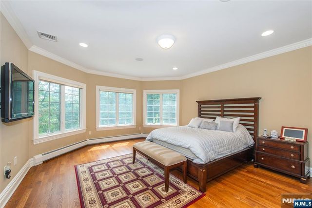 6 Adams Road, Saddle River, NJ 07458