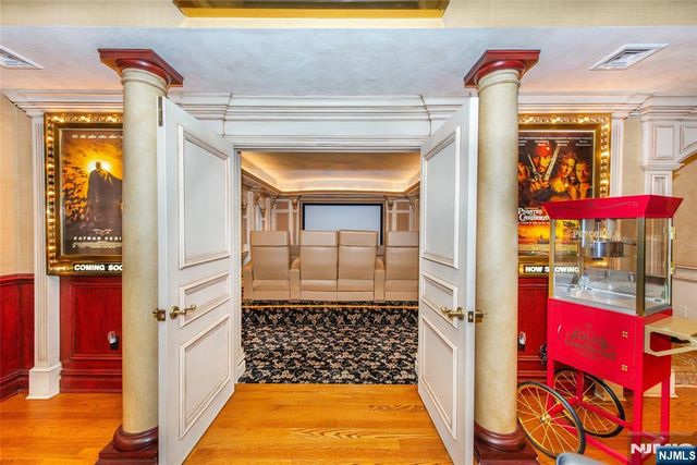 6 Adams Road, Saddle River, NJ 07458
