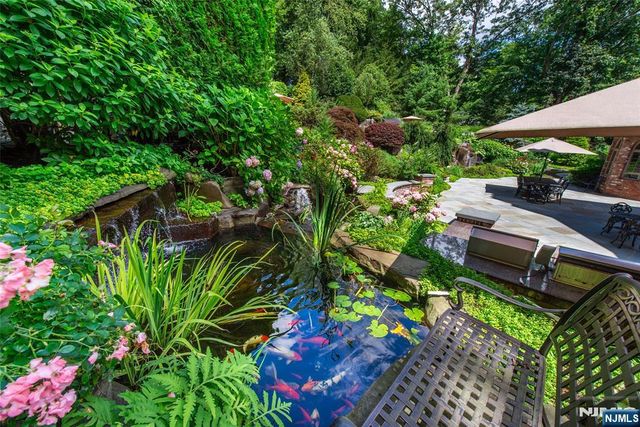 6 Adams Road, Saddle River, NJ 07458