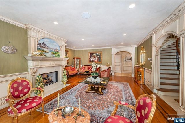 6 Adams Road, Saddle River, NJ 07458