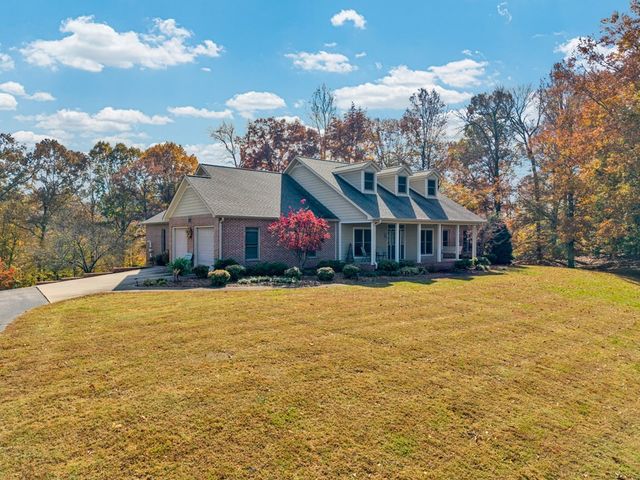 147 Sunrise Ridge Dr, Sparta, TN 38583