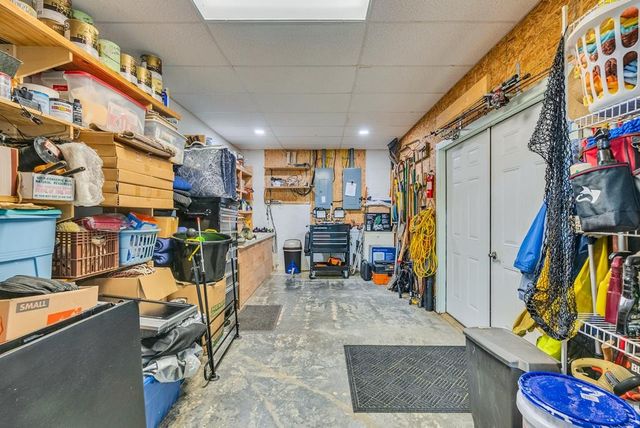 147 Sunrise Ridge Dr, Sparta, TN 38583