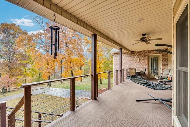 147 Sunrise Ridge Dr, Sparta, TN 38583