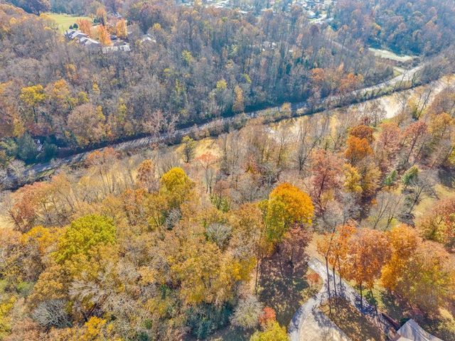 147 Sunrise Ridge Dr, Sparta, TN 38583