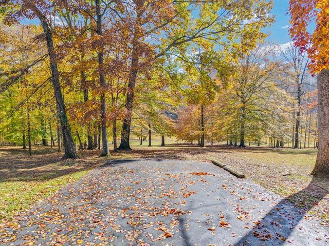 147 Sunrise Ridge Dr, Sparta, TN 38583