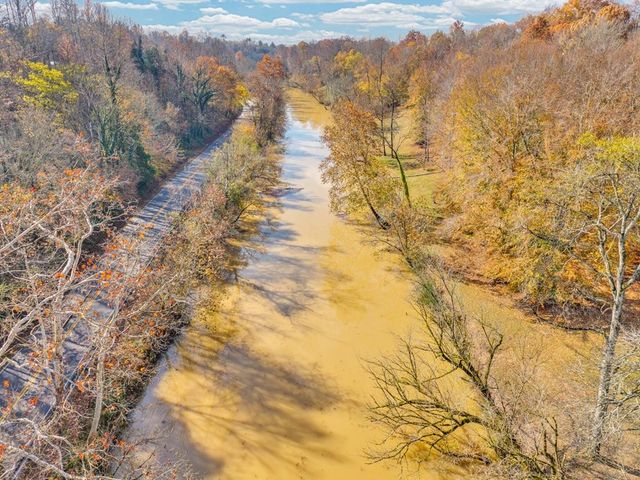 147 Sunrise Ridge Dr, Sparta, TN 38583