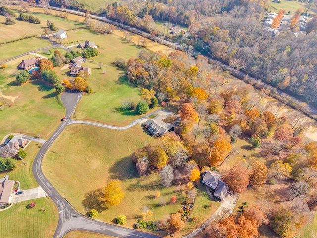 147 Sunrise Ridge Dr, Sparta, TN 38583