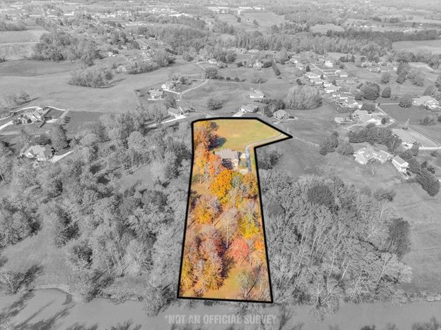 147 Sunrise Ridge Dr, Sparta, TN 38583