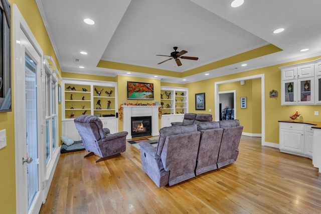 147 Sunrise Ridge Dr, Sparta, TN 38583