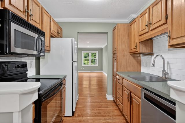 41 Laurelwood Drive 41, Hopedale, MA 01747