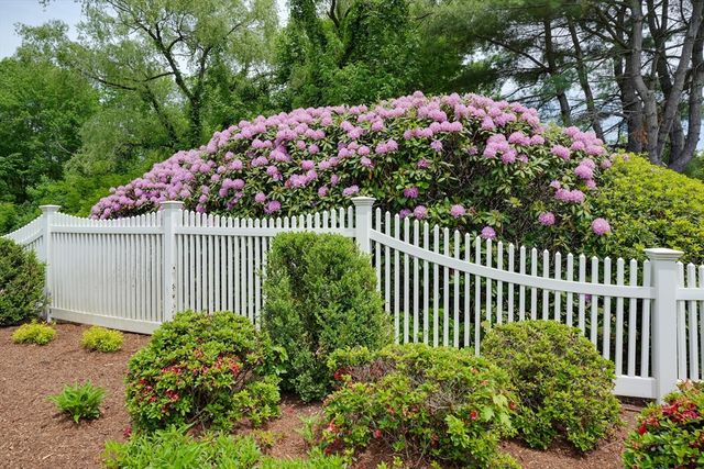 41 Laurelwood Drive 41, Hopedale, MA 01747
