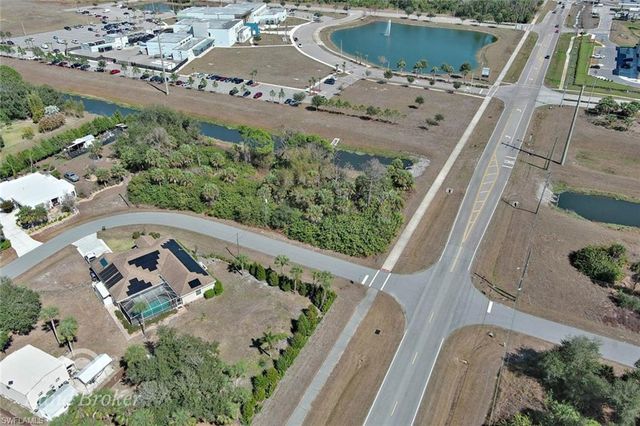 Maddock CIR, North Port, FL 34286