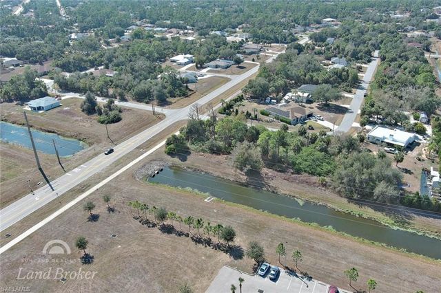 Maddock CIR, North Port, FL 34286