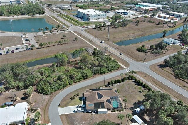 Maddock CIR, North Port, FL 34286