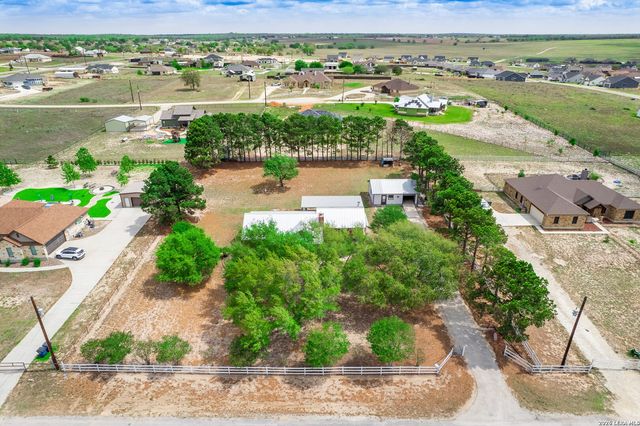 213 Bluebonnet Ridge, La Vernia, TX 78121