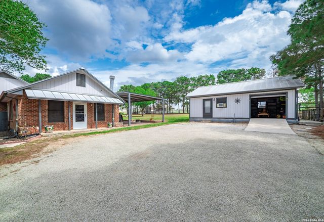 213 Bluebonnet Ridge, La Vernia, TX 78121