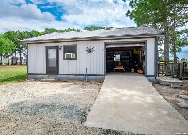 213 Bluebonnet Ridge, La Vernia, TX 78121