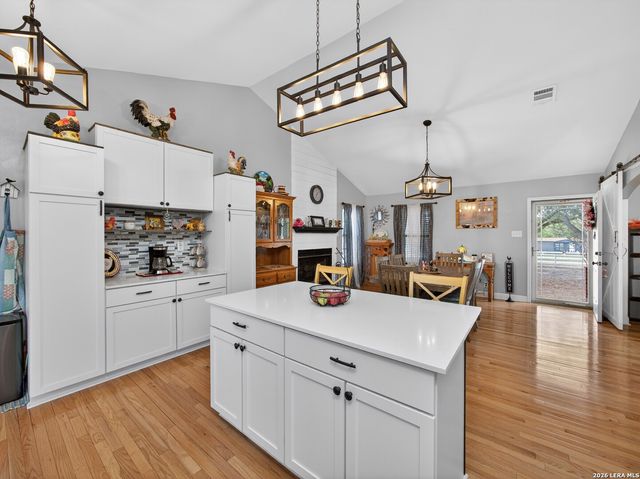 213 Bluebonnet Ridge, La Vernia, TX 78121