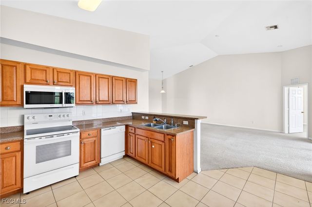 11865 Bayport LN 1201, Fort Myers, FL 33908