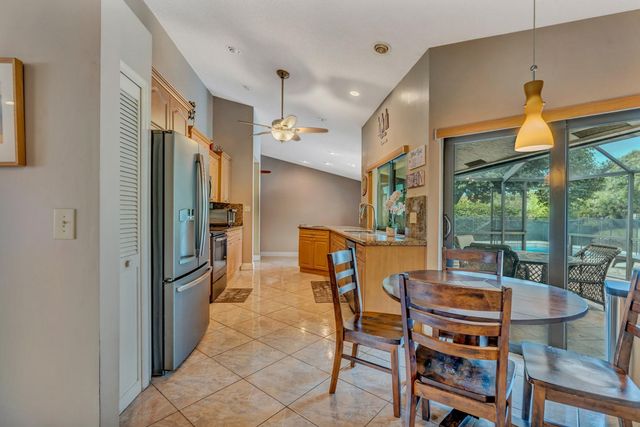 1462 NW 97th Ter, Coral Springs, FL 33071
