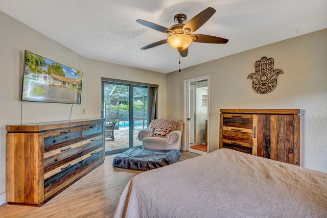 1462 NW 97th Ter, Coral Springs, FL 33071