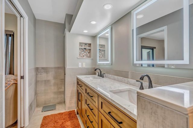 1462 NW 97th Ter, Coral Springs, FL 33071