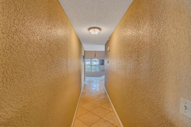 1462 NW 97th Ter, Coral Springs, FL 33071