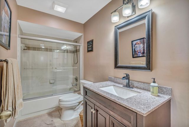 1462 NW 97th Ter, Coral Springs, FL 33071