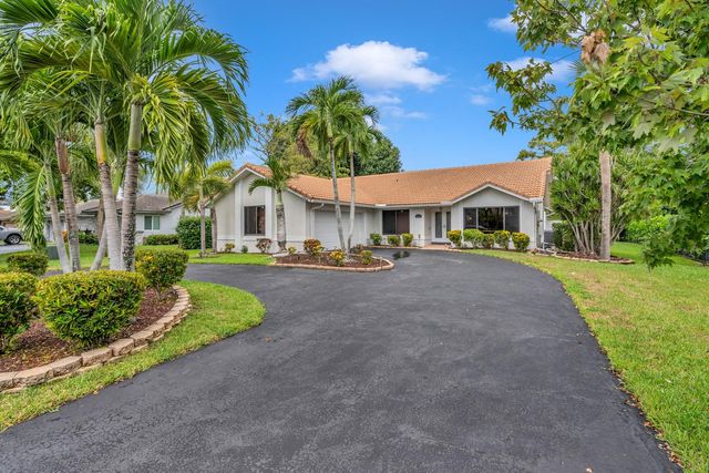 1462 NW 97th Ter, Coral Springs, FL 33071