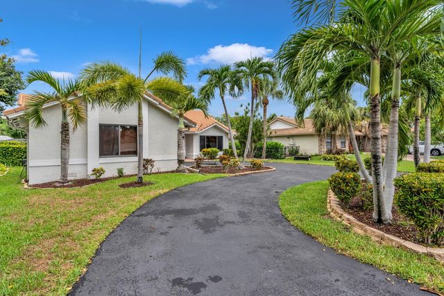 1462 NW 97th Ter, Coral Springs, FL 33071