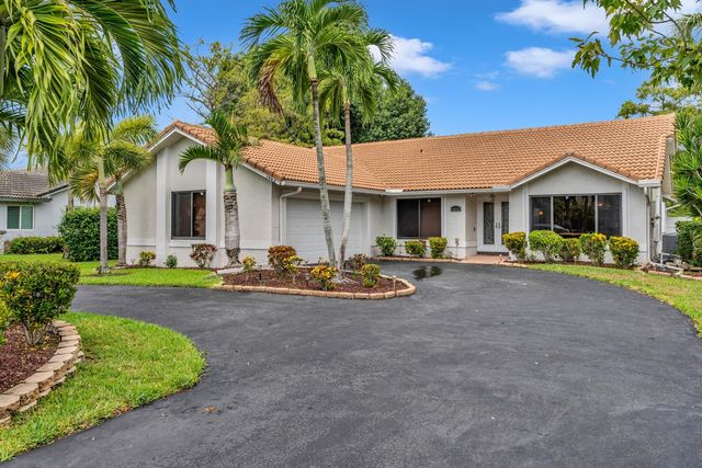 1462 NW 97th Ter, Coral Springs, FL 33071
