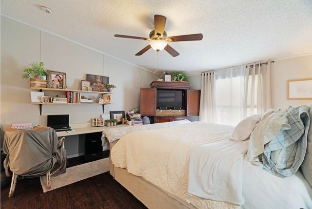 81 County Road 44880, Blossom, TX 75416