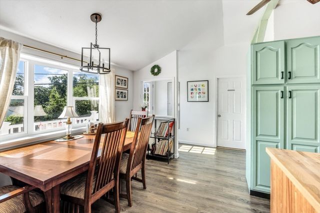 15 Beechwood Ave, Lakeville, MA 02347