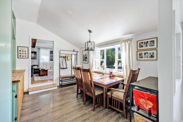 15 Beechwood Ave, Lakeville, MA 02347