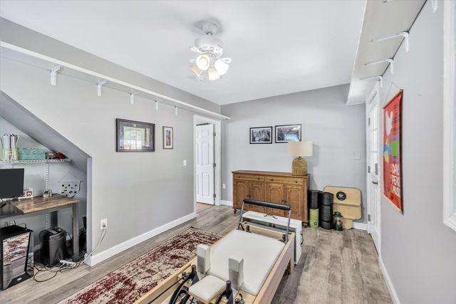 15 Beechwood Ave, Lakeville, MA 02347