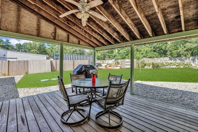 15 Beechwood Ave, Lakeville, MA 02347