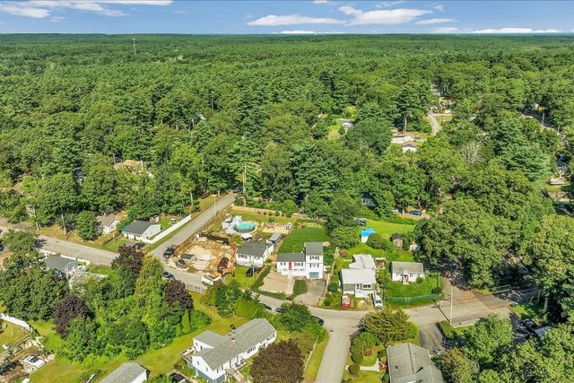 15 Beechwood Ave, Lakeville, MA 02347