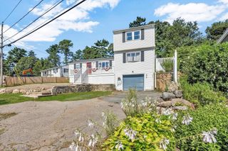 15 Beechwood Ave, Lakeville, MA 02347