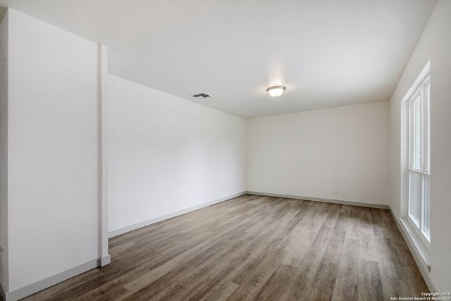 5515 W W Rolling Ridge Dr, San Antonio, TX 78228
