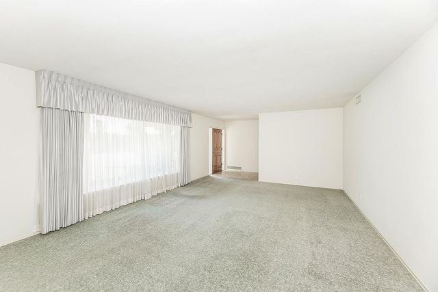 5903 E Butler Avenue, Fresno, CA 93727