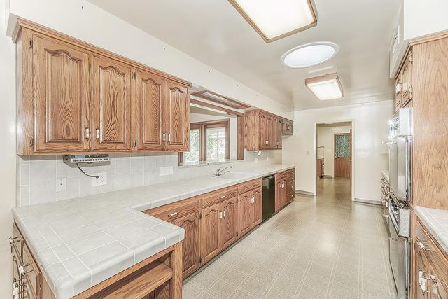 5903 E Butler Avenue, Fresno, CA 93727